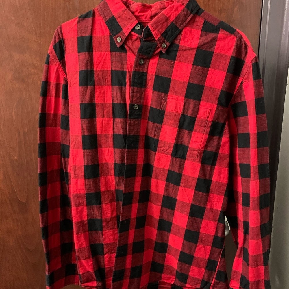 Button up shirt.